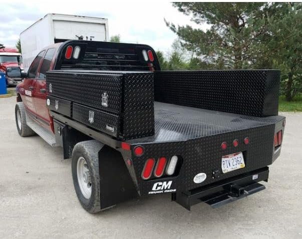Buyers Products 1725641 Aluminum Topsider Toolbox – 72 Inch Contractor Truck Bed Storage Box - Image 2