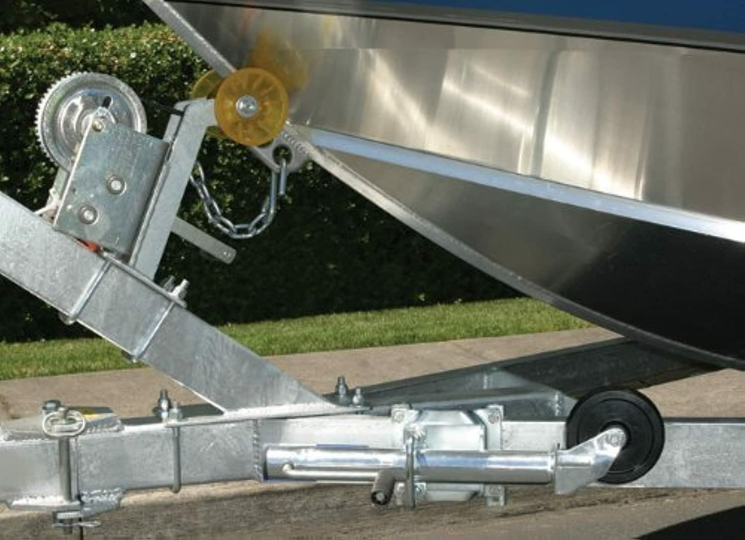 Husky Towing 30655 Swivel Sidewind Trailer Jack – 1,000 lb Capacity – Zinc-Plated Steel with 10 in Lift and Wheel - Image 5