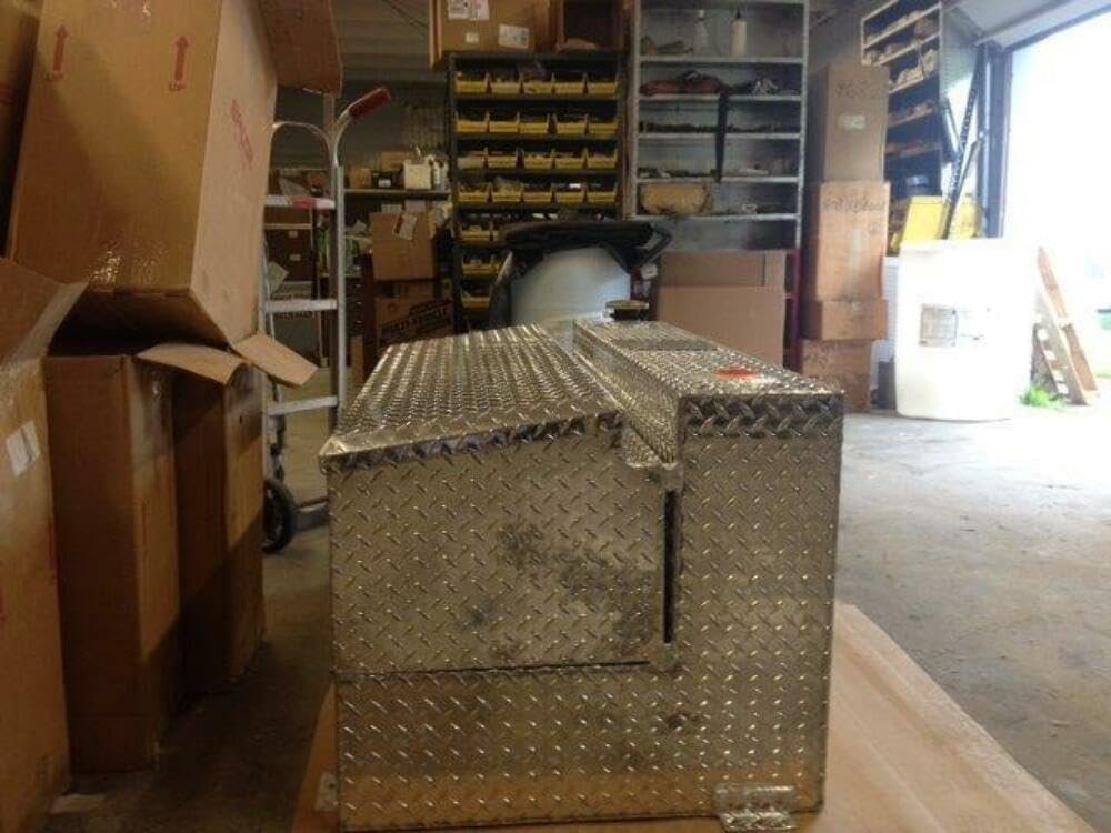 TrailFX 210751 Combo Transfer Tank – 75 Gallon Aluminum Fuel and Storage Tank – Diamond Plate Truck Bed Design - Image 4