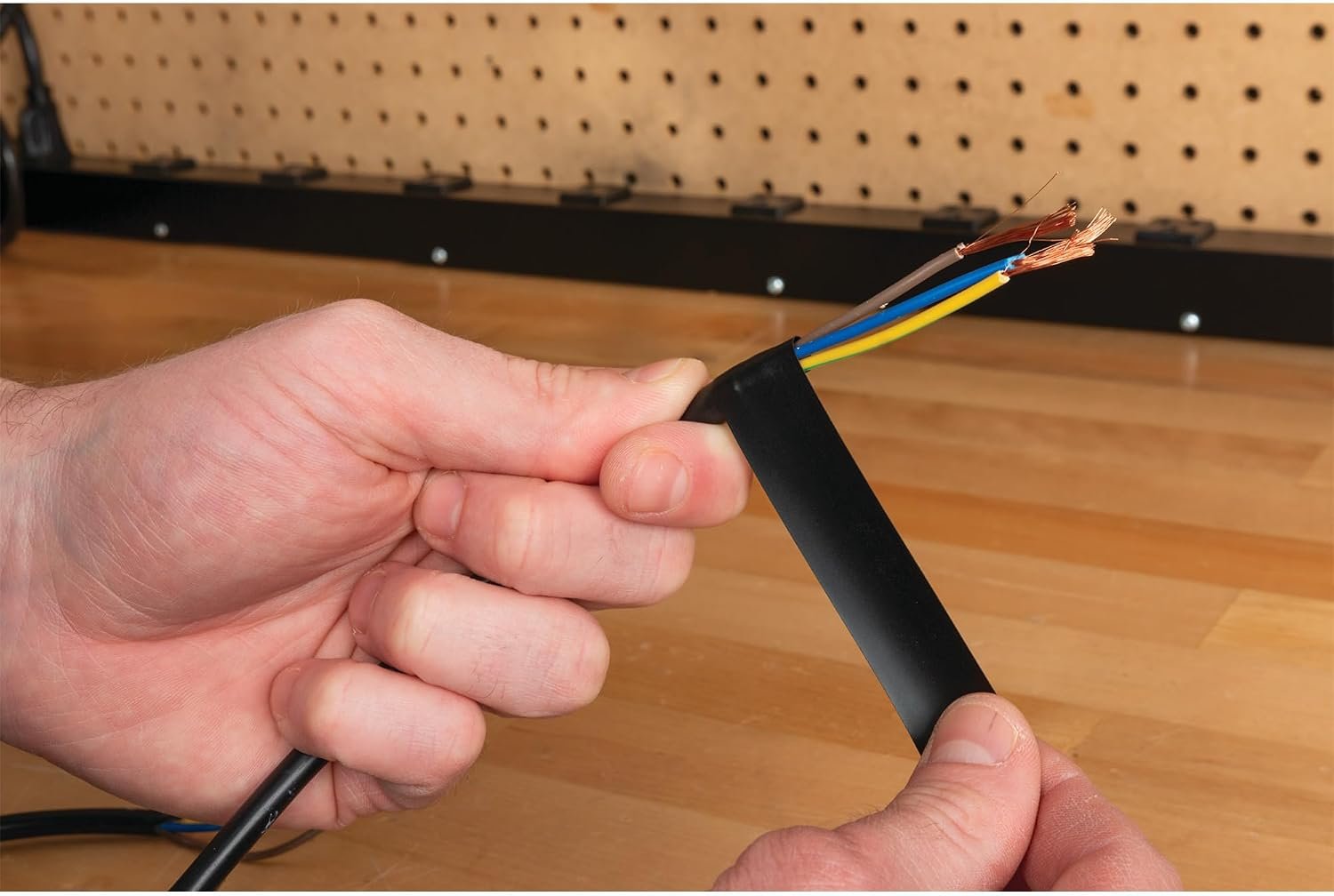Performance Tool W502 Electrical Tape – Insulating Electrical Repair Tape with Flexible PVC Construction for Wiring Protection - Image 3