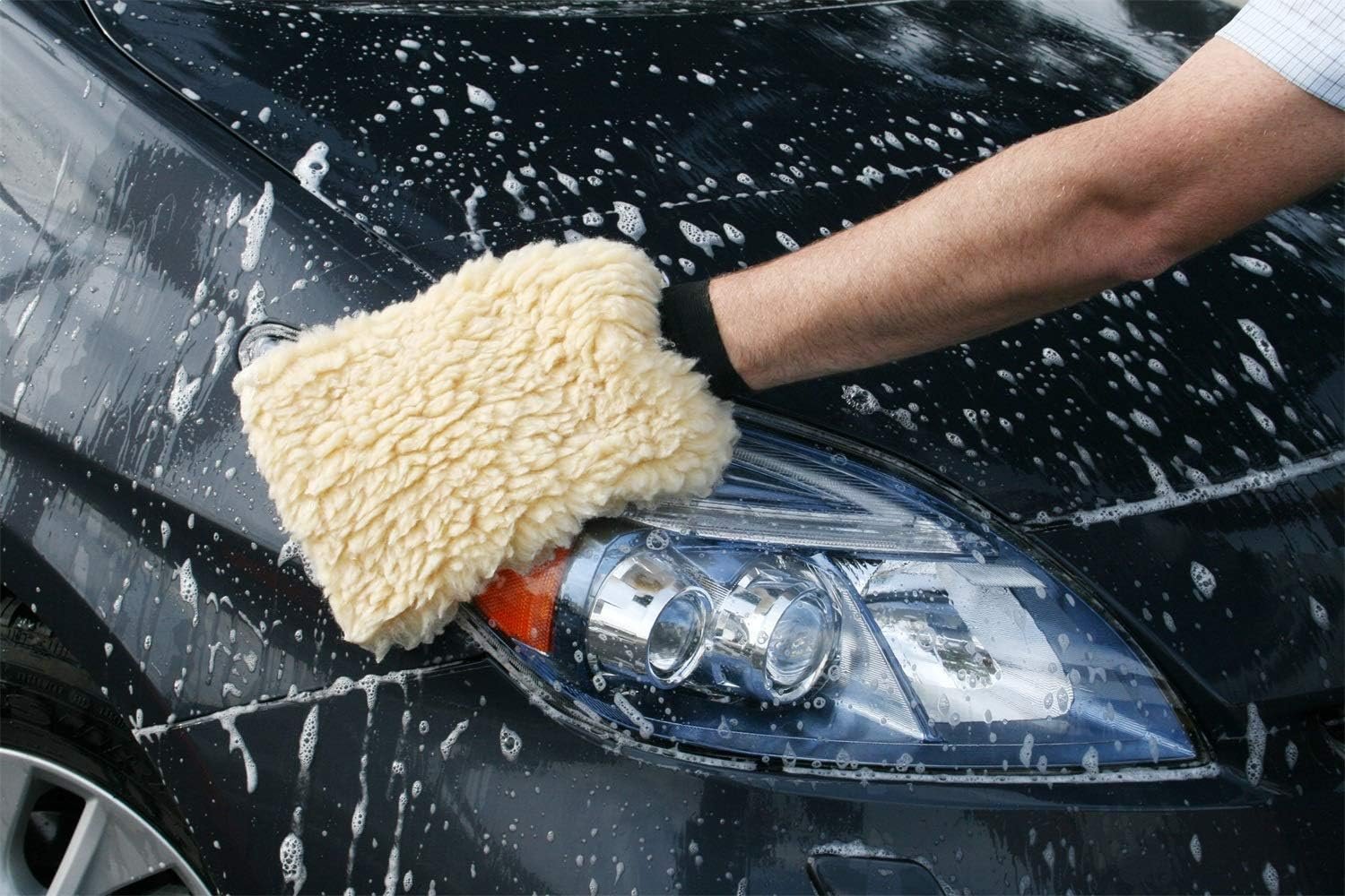 Carrand 40306 Acrylic Wool Wash Mitt – 7 x 10 in Synthetic Wool Cleaning Mitt with Elastic Cuff and High Suds Capacity - Image 3