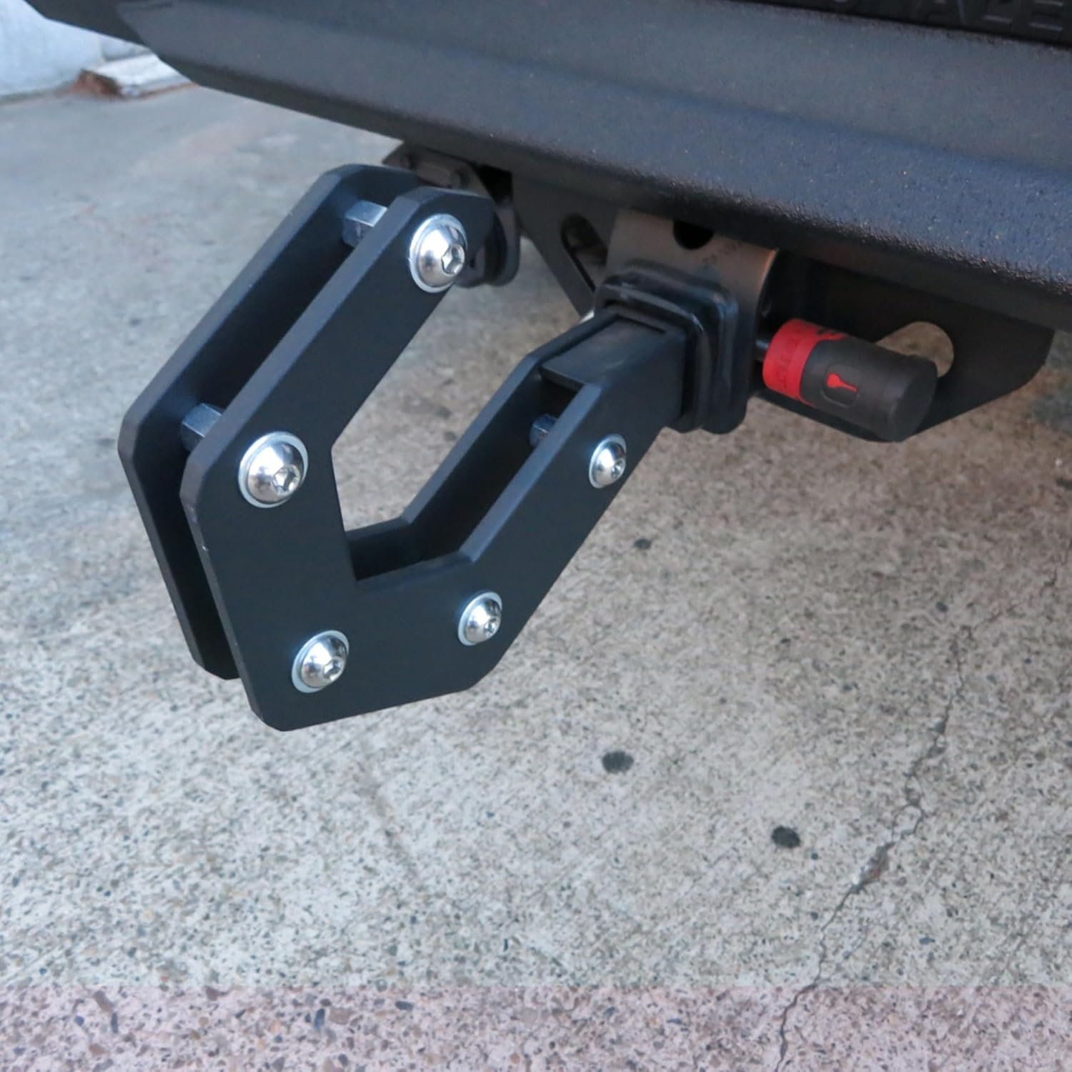 Strattec 7023584 5/8 in Receiver Lock – Toyota Hitch Receiver Security Lock with Hardened Steel Pin and Keyed Access - Image 6