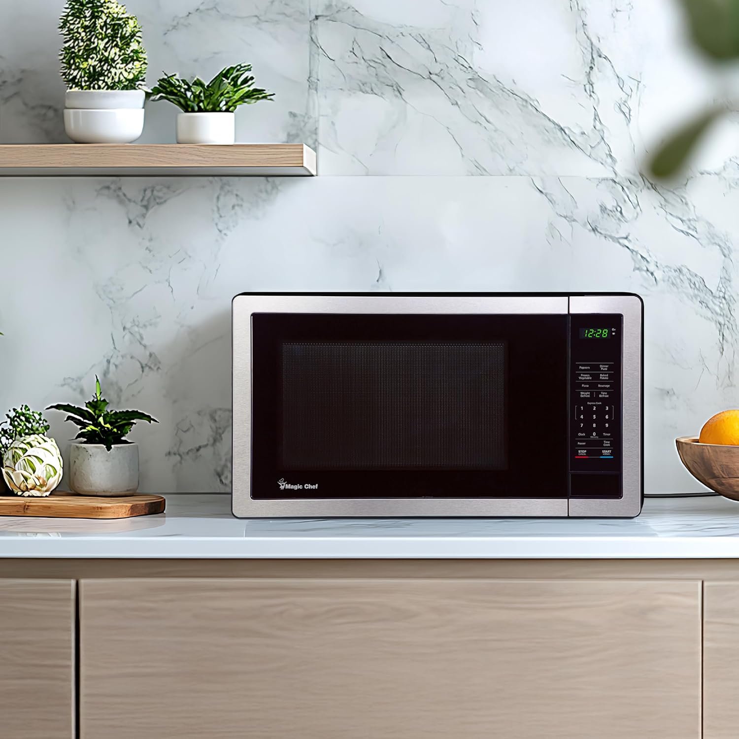 Magic Chef MC110MST Countertop Microwave – 1.1 Cu Ft Capacity – 1000 Watts – Stainless Steel Finish - Image 4