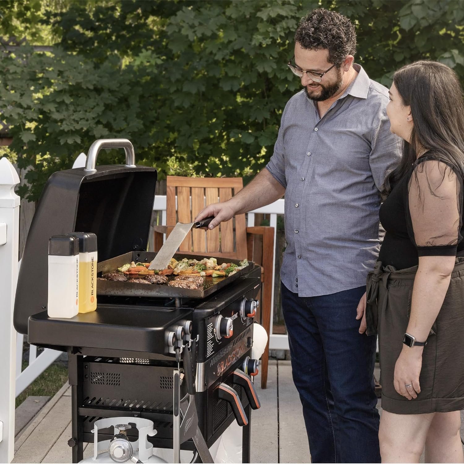 Blackstone 1962 Patio Series 28in Griddle with Air Fryer – 34,000 BTU Dual Burners, Hood and Dual 4 Qt Drawers - Image 5