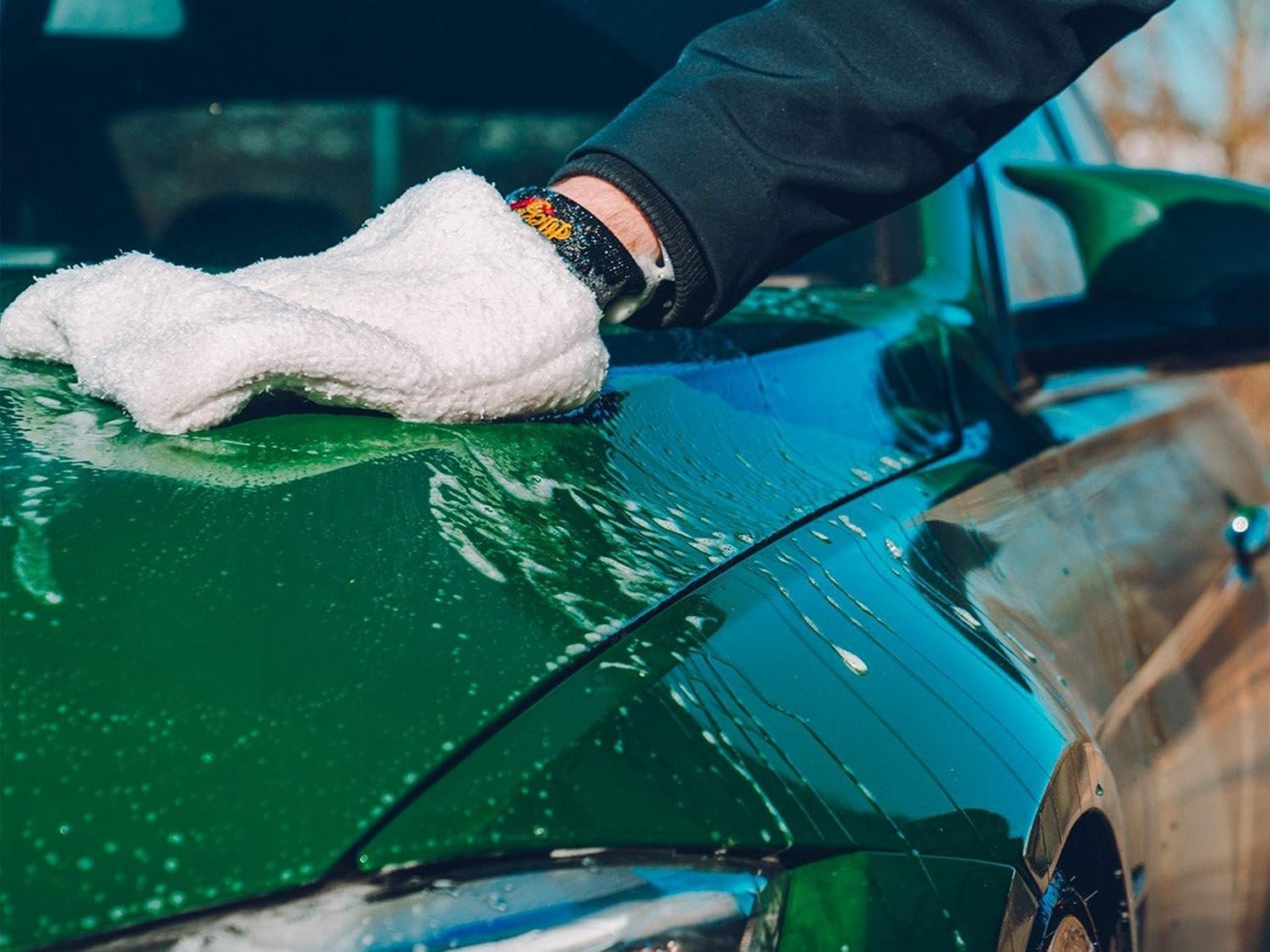 Meguiar's X3002 Microfiber Wash Mitt – Premium Chenille Microfiber, Paint-Safe Cleaning, Reusable Automotive Wash Mitt - Image 5